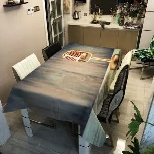 Скатерть с принтом. Микрофон. Полиэстер. Размер 140 х 200 см.