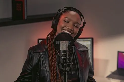 Rode NT1 Signature Black Студийный конденсаторный микрофон.