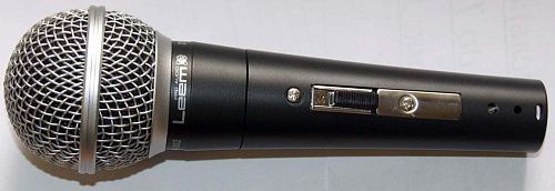 Leem DM-302 Вокальный динамический микрофон проводной.