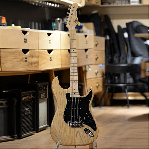 G&L Tribute Legacy Natural Ash MP Электрогитара.