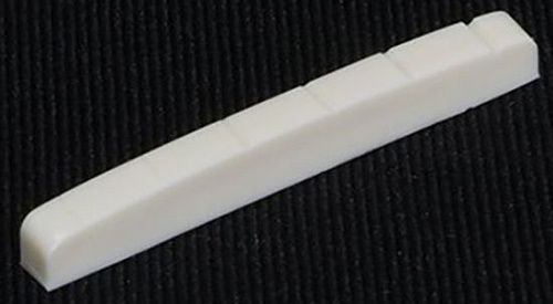 Hosco NT-41.583 Верхний порожек для электрогитары, пластик.